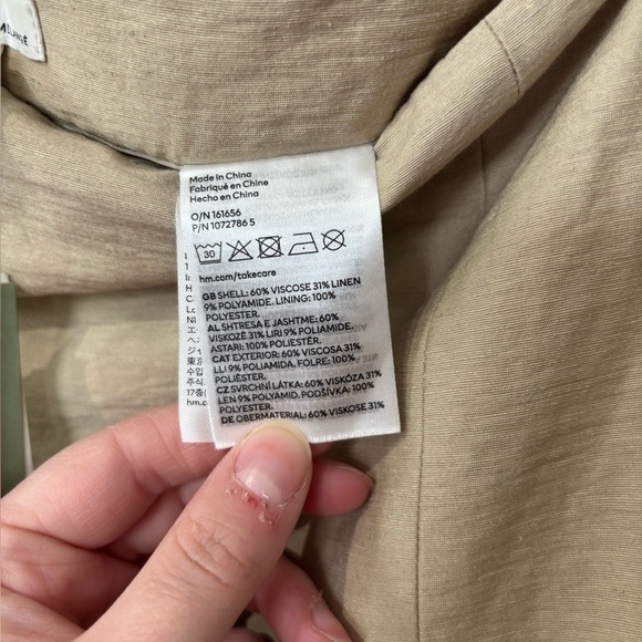 🎉4/30$🎉 H&M NWT Beige Linen-Blend Mini Skirt - Size 8 - Picture 4 of 6